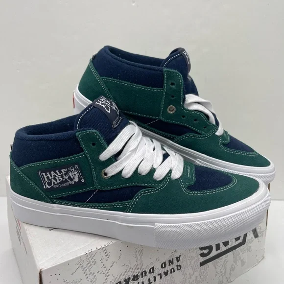 Vans Men’s Skate Half Cab
Tartan Blue/Green
VN0A2Z34BLG Sneakers - Picture 9 of 16
